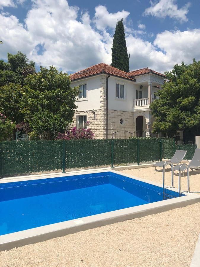 Soko Apartments Huoneistohotelli Soko Herceg Novi Bagian luar foto